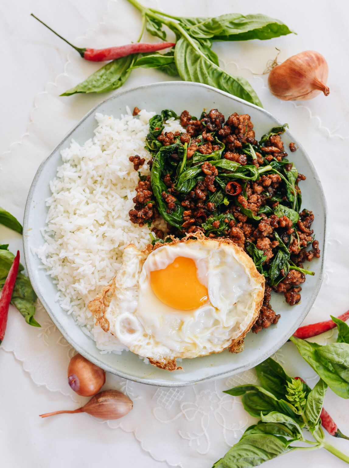 Thai Basil Beef Rice with Sunny-Side Egg | 泰式打抛牛肉流心蛋饭