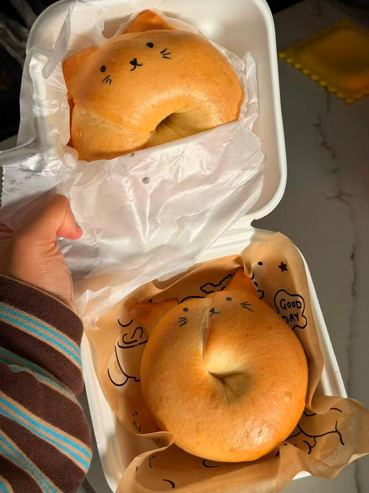 Kitty Bagel (Bacon Egg and Cheese) | 培根鸡蛋牛奶贝果
